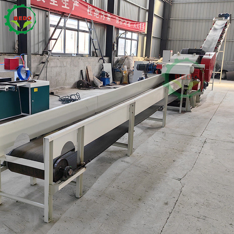 55KW 590rpm Macchina di frantumazione di legno commerciale Tipo tamburo Trinciatore di pezzi pesanti