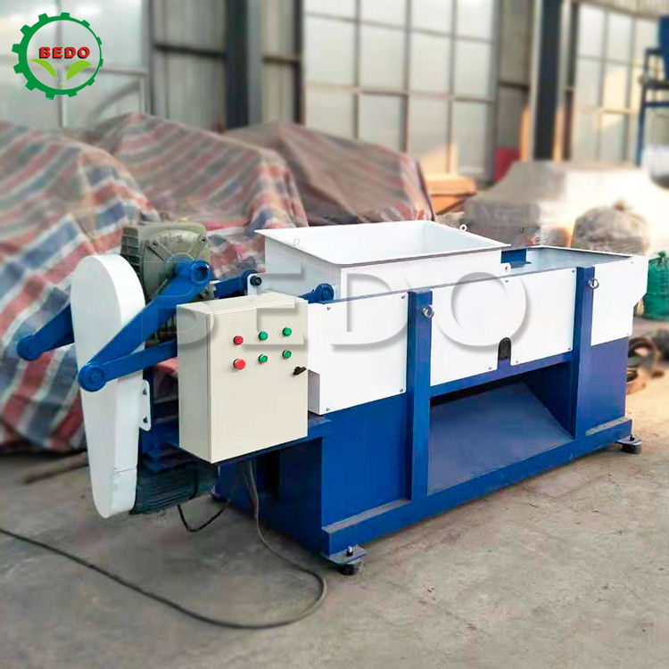 Macchina per trucioli di legno 380V 3600RPM Motore 7.5kw per la lavorazione di lettiere per animali