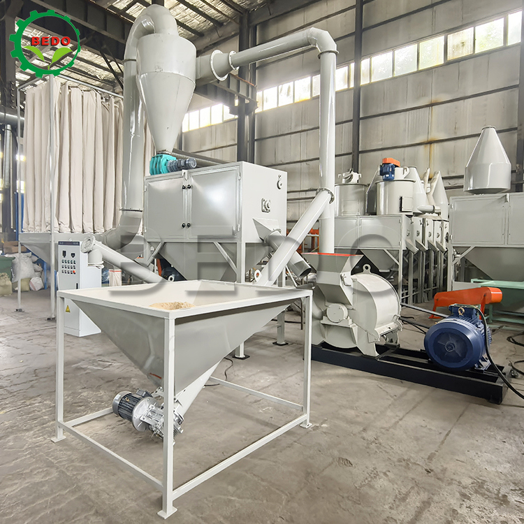 50Hz Low Noise Wood Powder Machine con Max Feeding Size 8mm per la rettifica efficiente della polvere da segatura