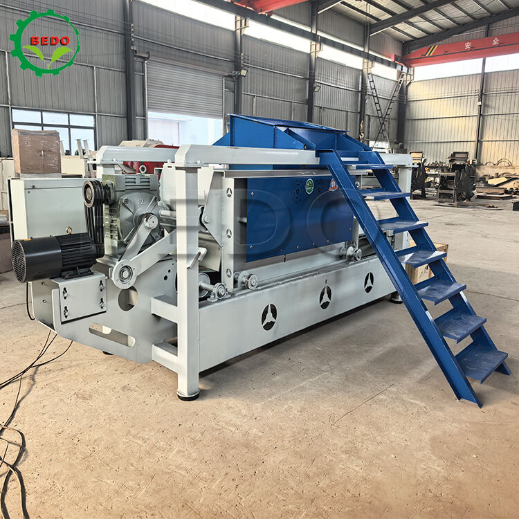 Macchina a doppio albero di potenza per le spalle di legno 7.5kw 400kg/h Capacità attrezzature in acciaio al carbonio
