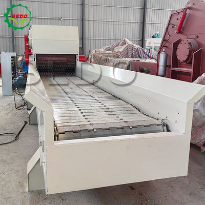 6m lunghezza del trasportatore di alimentazione Macchina di frantumazione del legno con 3KW 4KW di potenza del motore di scarica e 1000MM di larghezza