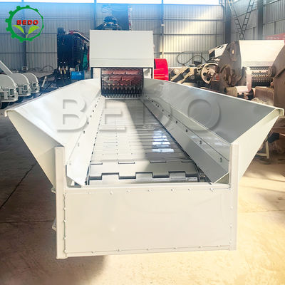 Cippatrice a motore idraulico con alimentazione a nastro trasportatore, con motore principale da 235HP e dimensione truciolo 25-35mm