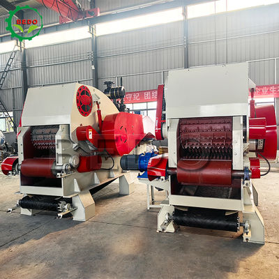 Potente motore diesel di 235 CV capacità macchina di frantumazione di legno per la lavorazione del legno su larga scala