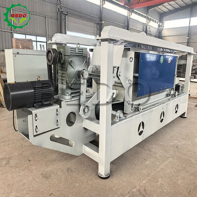 Leghe di acciaio legato 4kw Macchina per spalle di legno 400kg/h Capacità attrezzatura di funzionamento automatico